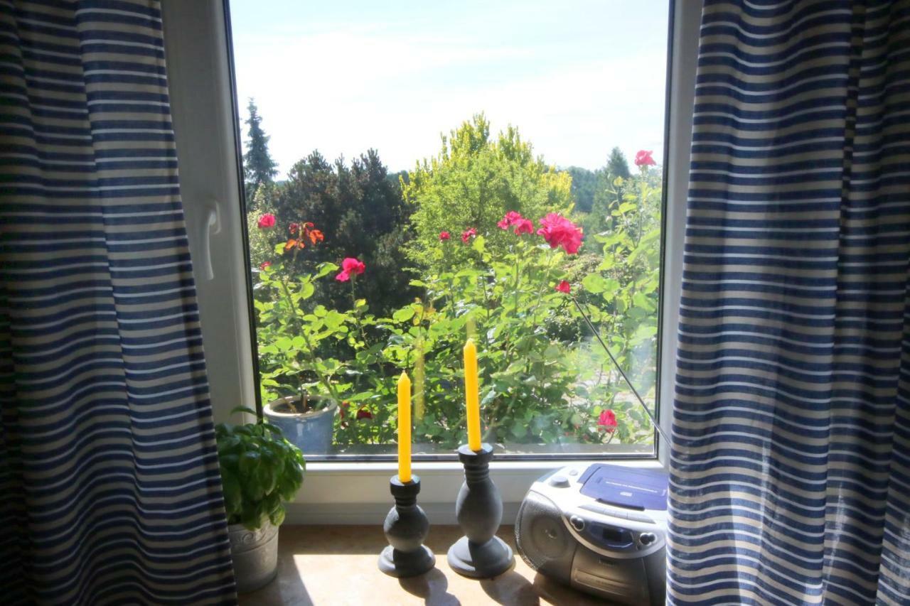 Kleines Haus Mitten In Der Natur Mit Eigener Terrasse Und Sonnenbalkon Halver Exterior foto